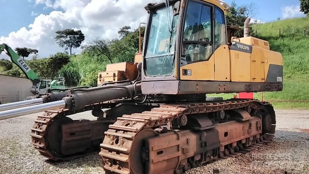 Volvo EC750D Pásová rýpadla
