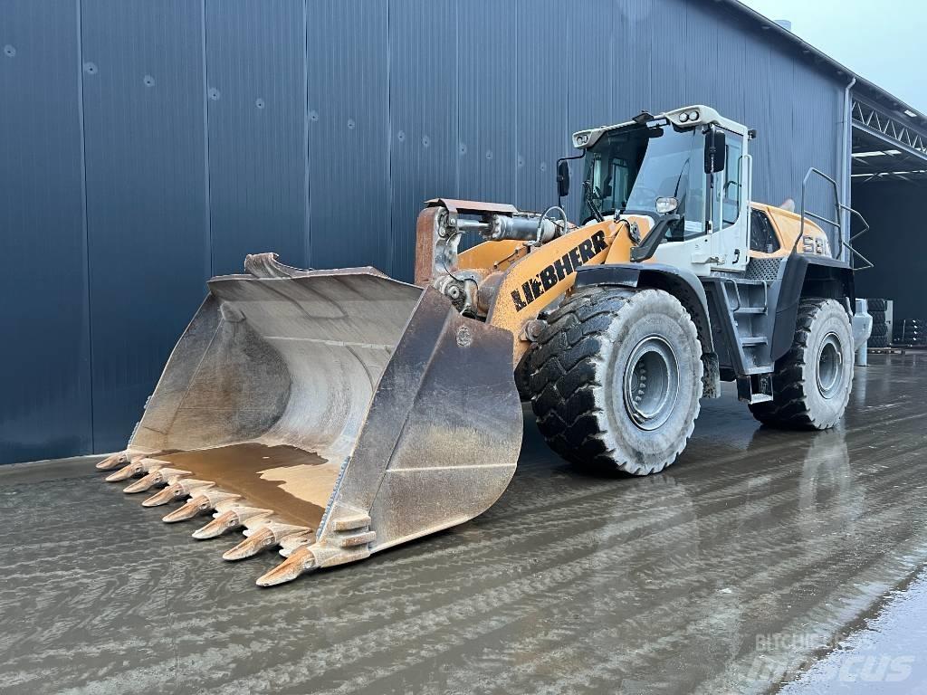 Liebherr L580 Kolové nakladače