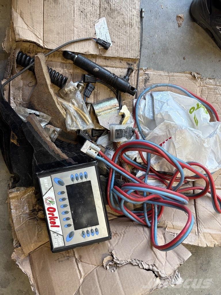 Orkel 1260 Lis na válcové balíky