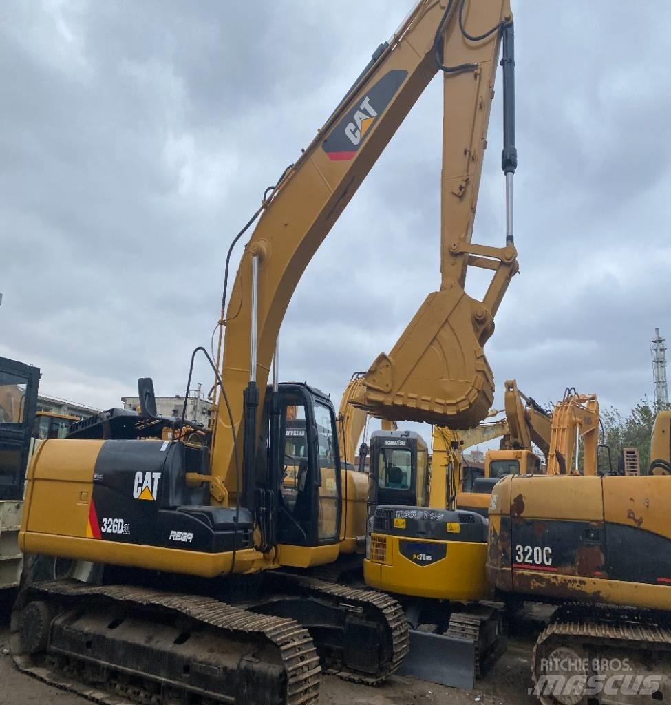 CAT 326 D2L Pásová rýpadla