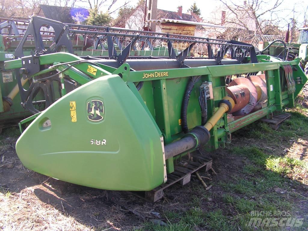 John Deere 618 R Kombajnové hlavice