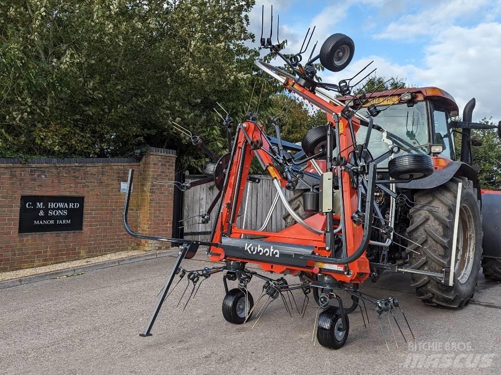 Kubota TE6576 Obraceče a shrabovače sena