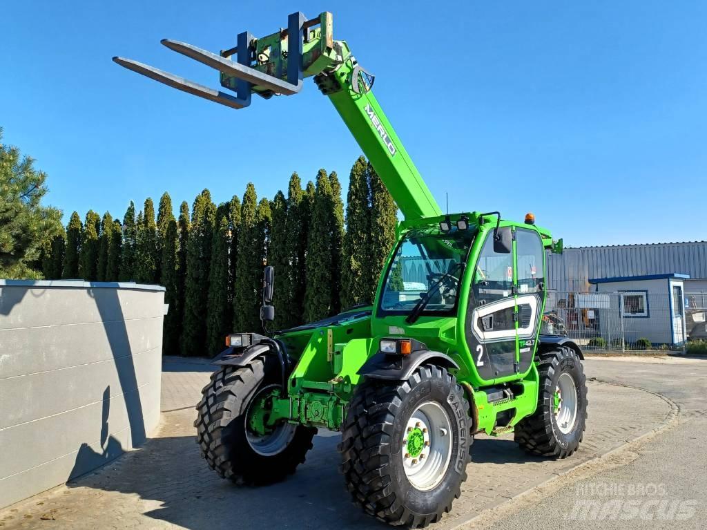 Merlo TF 42.7 Teleskopické manipulátory