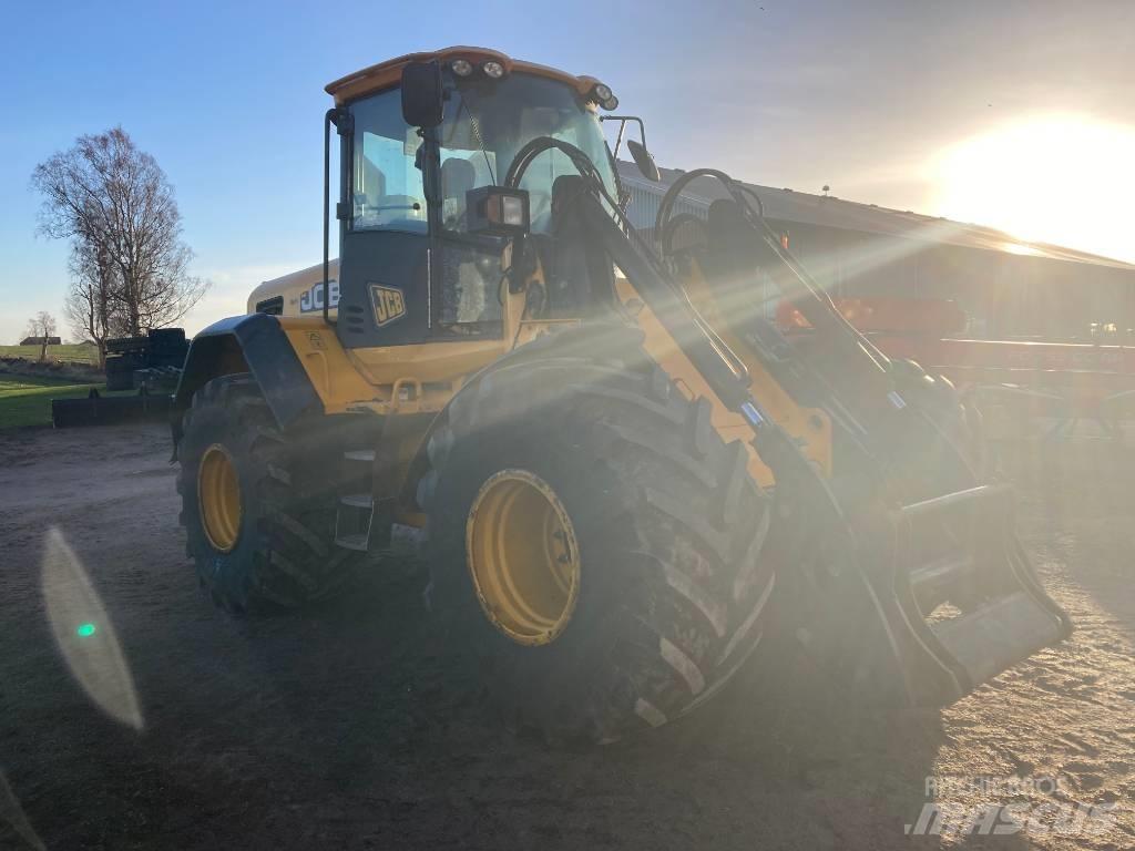 JCB 426E AGRI Kolové nakladače