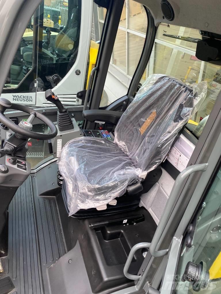 Wacker Neuson WL 52 Kolové nakladače