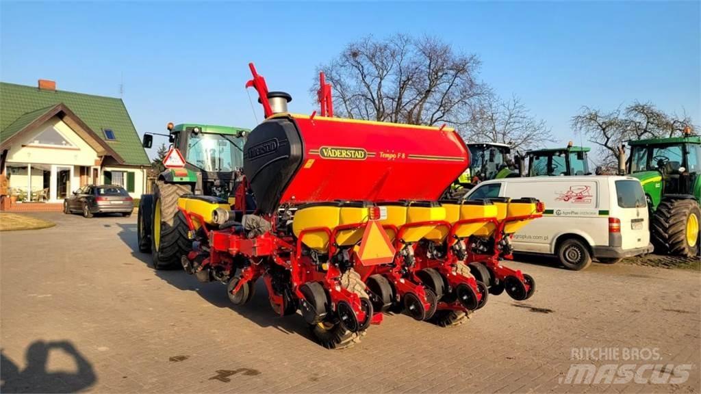 Väderstad Tempo F8 Přesné secí stroje