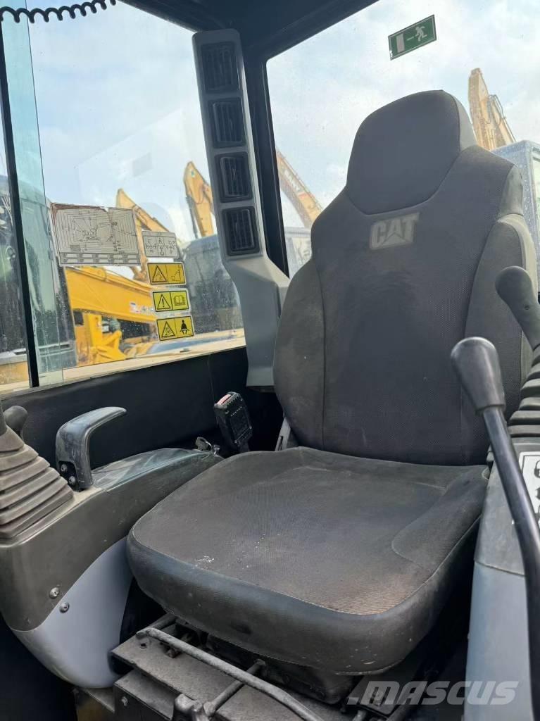 CAT 306e2 Mini rýpadla < 7t