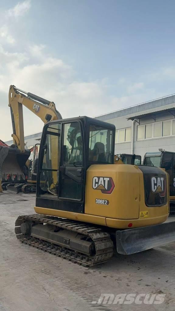 CAT 306e2 Mini rýpadla < 7t