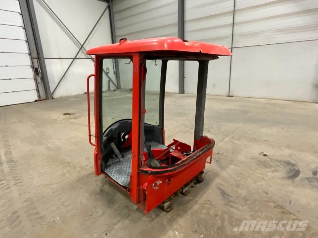 Volvo L 30 B Kabiny a interiér