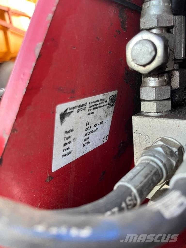 Kverneland LB100-300 Oboustranné pluhy