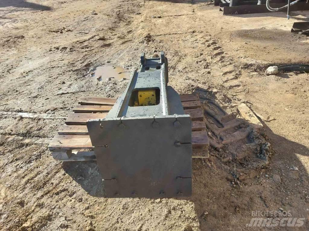 Furukawa FX 225 Bourací kladiva / Sbíječky