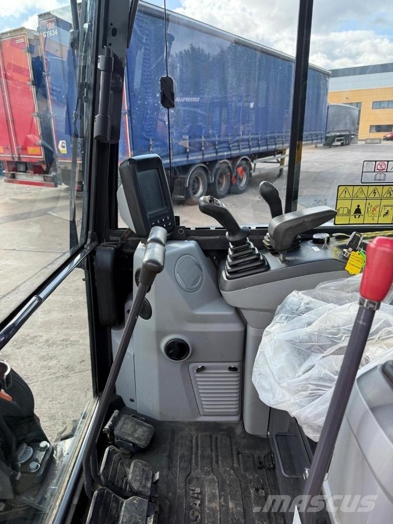 Doosan DX27Z-7 Mini rýpadla < 7t