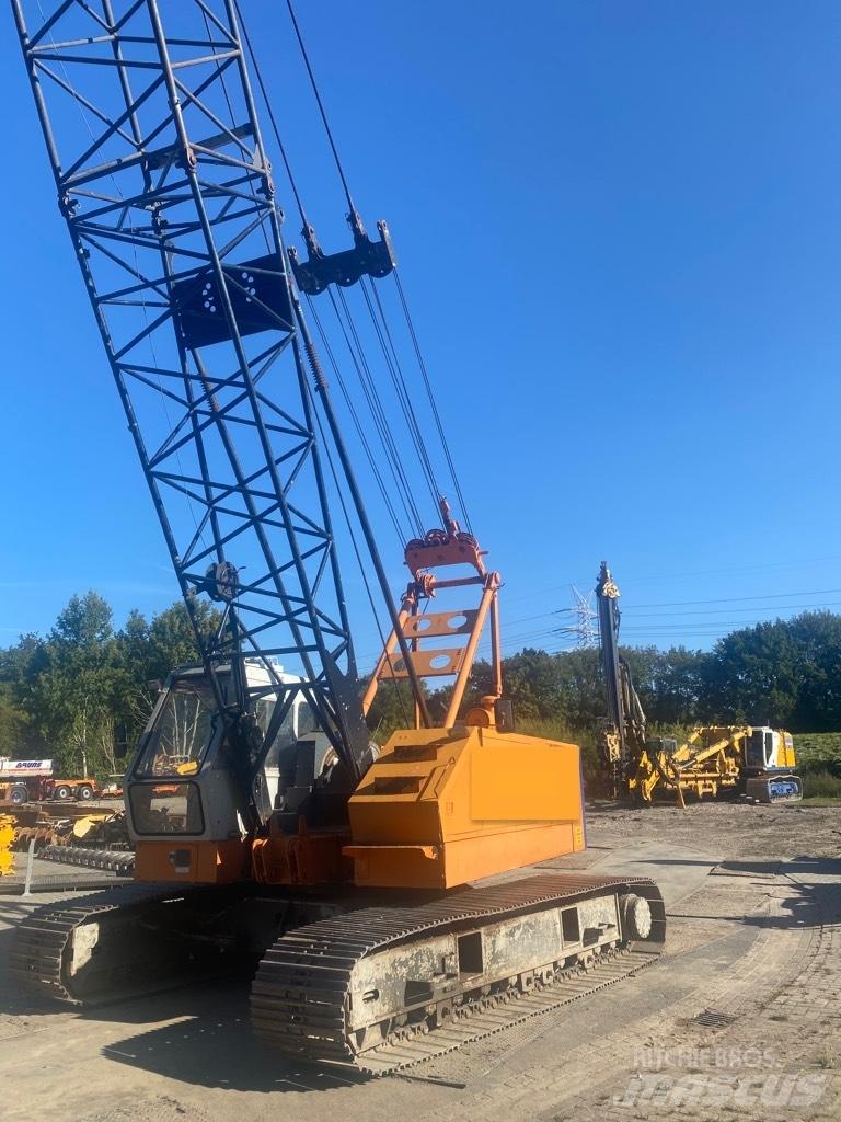 Hitachi KH 125- 3 Pásové jeřáby