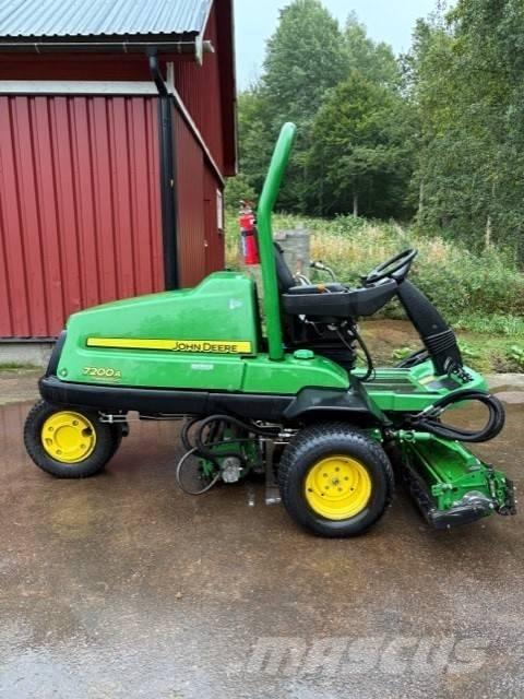 John Deere 7200 A Sekačky fervejí
