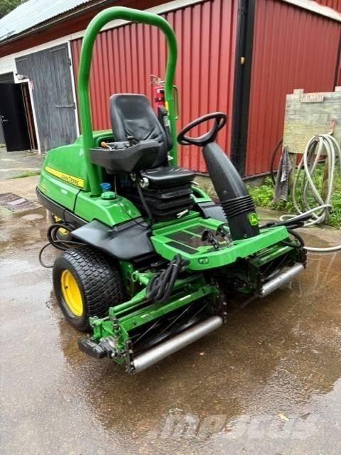 John Deere 7200 A Sekačky fervejí