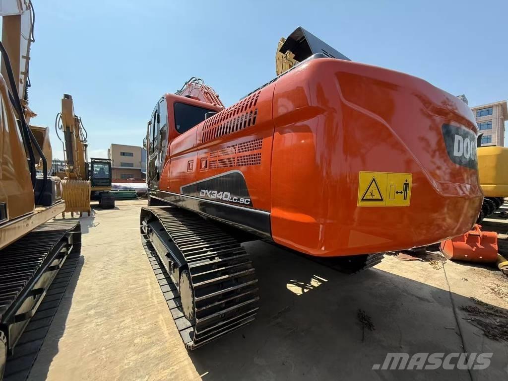 Doosan DX 340 Pásová rýpadla