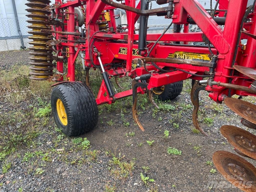 Väderstad Topdown500 Kultivátory