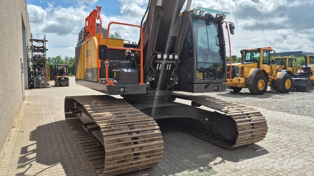Volvo EC 250 EL Pásová rýpadla