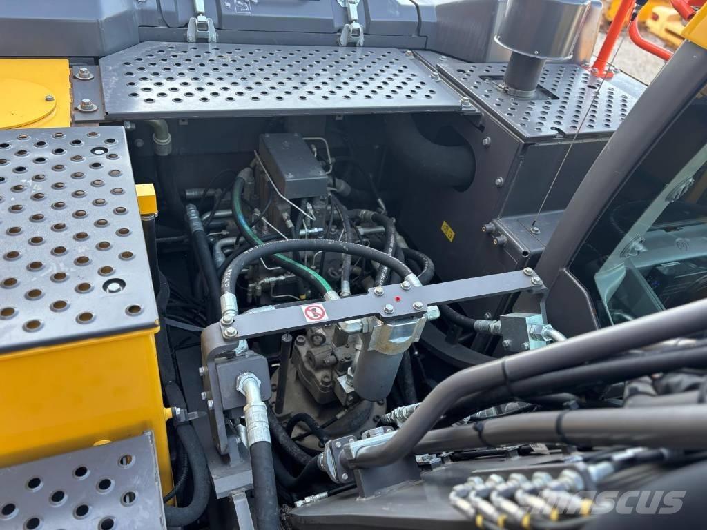 Volvo EC 250 EL Pásová rýpadla