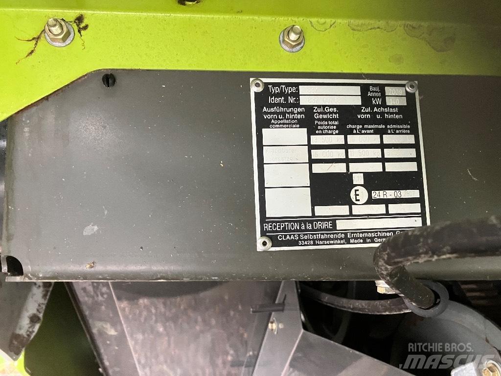 CLAAS Tucano 320 Sklízecí mlátičky