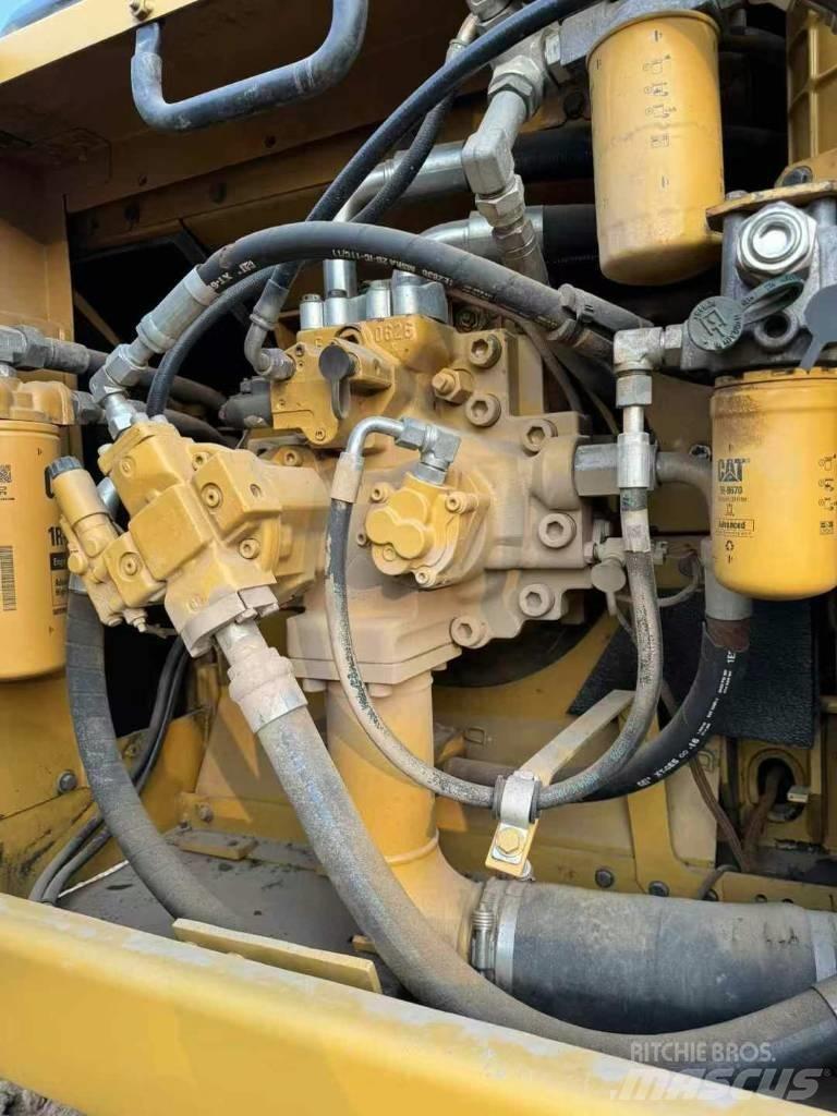 CAT 336 D Pásová rýpadla