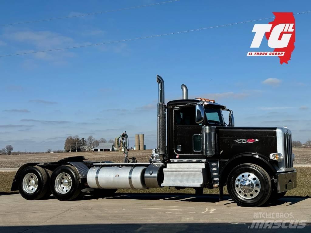 Peterbilt 389 Tahače