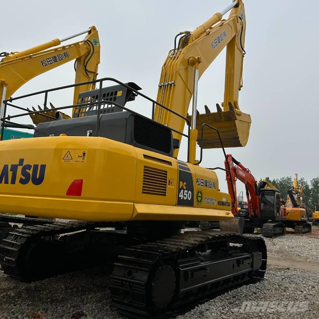 Komatsu 450 Pásová rýpadla