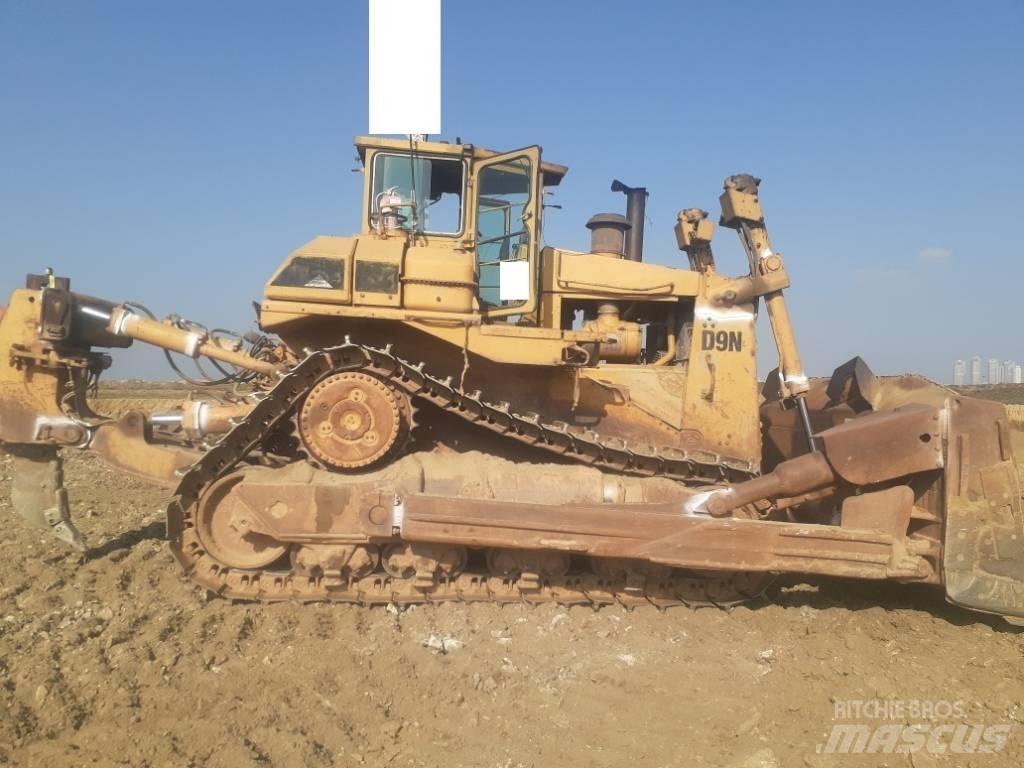 CAT D 9 N Pásové dozery
