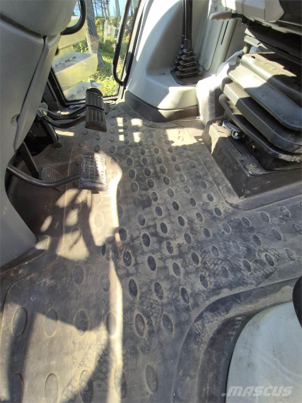 Valtra N91 Traktory