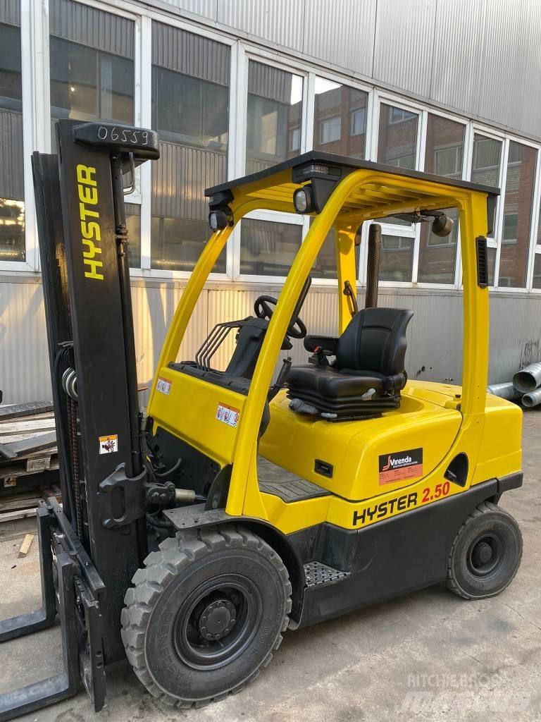Hyster H2.50FT Dieselové vozíky