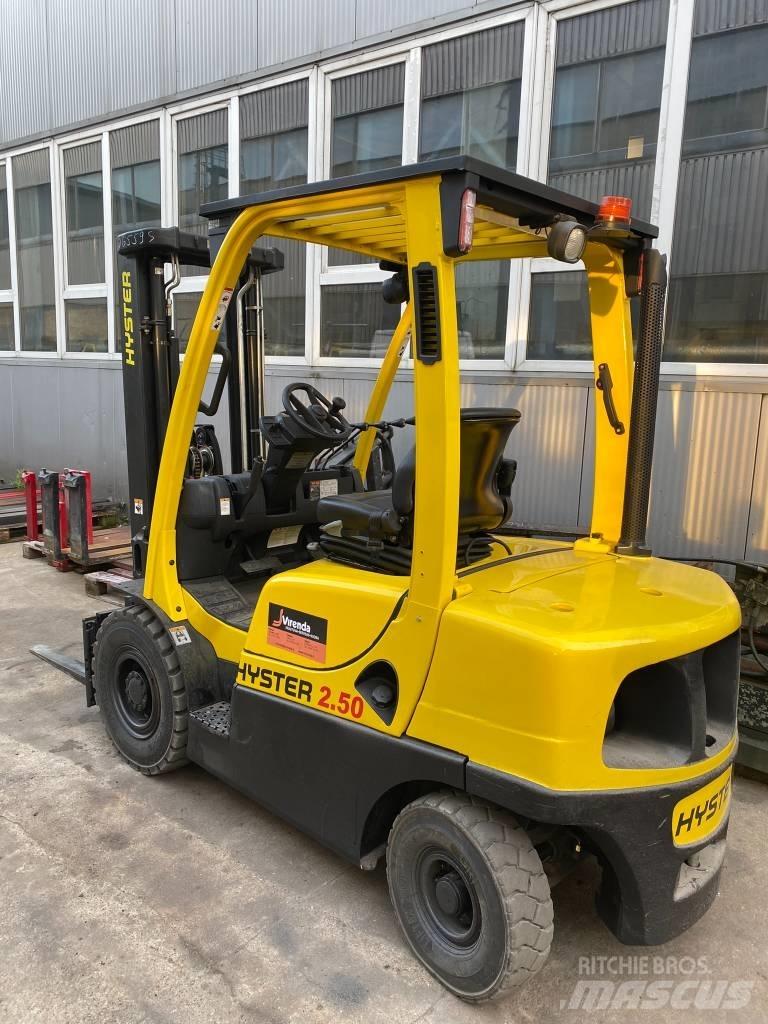 Hyster H2.50FT Dieselové vozíky