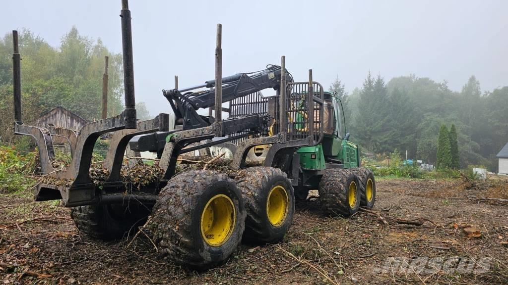 John Deere 1110 E Vyvážecí traktory