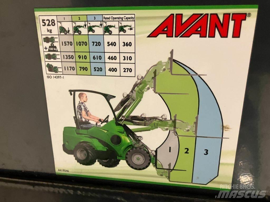 Avant 528 Víceúčelové nakladače
