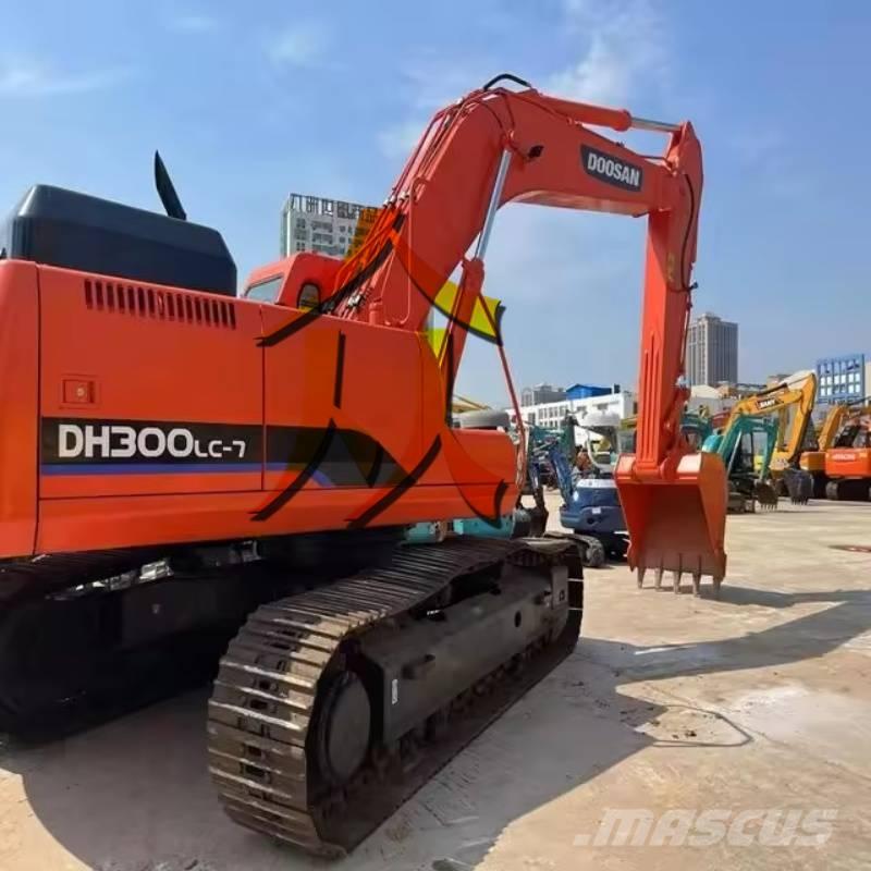 Doosan DH 300 LC-7 Pásová rýpadla