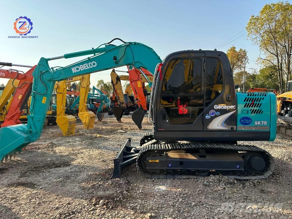 Kobelco SK 75 Midi rýpadla 7t - 12t