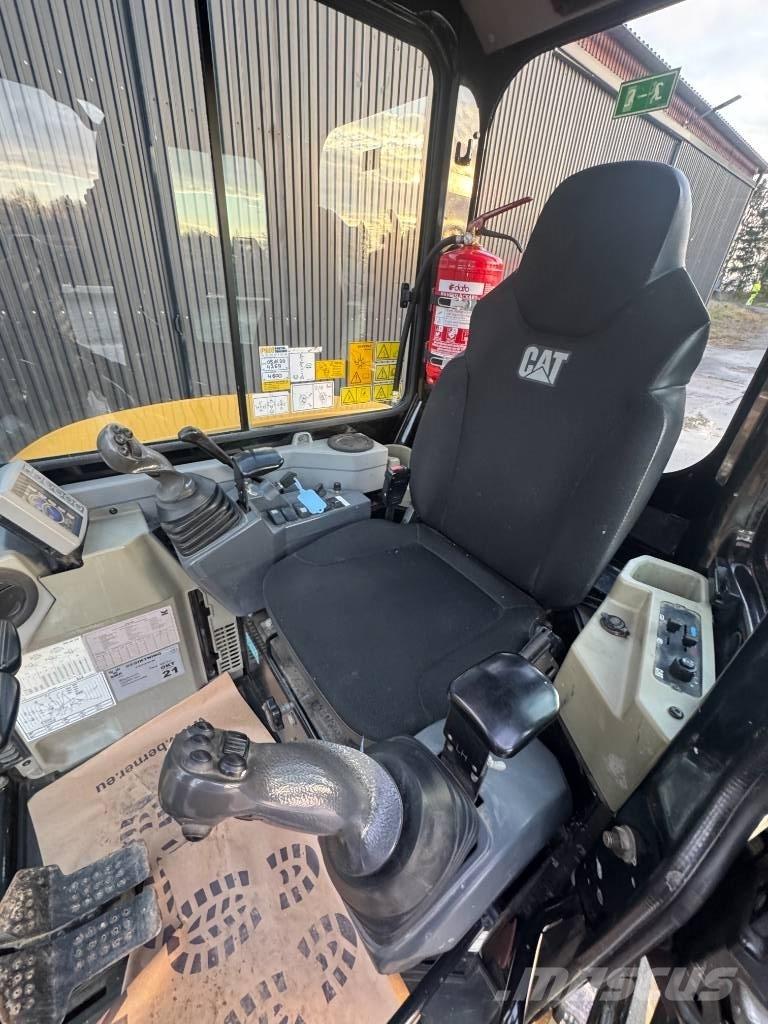 CAT 305.5 E CR Mini rýpadla < 7t