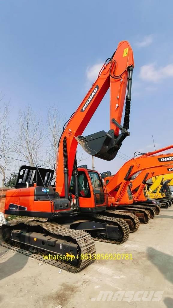 Doosan DX 225 Pásová rýpadla