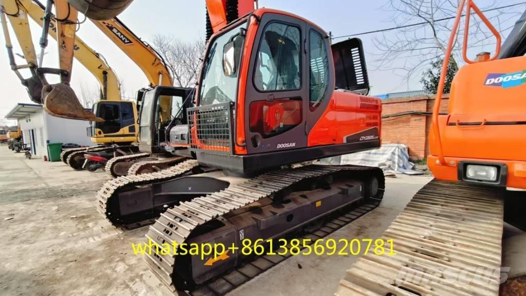 Doosan DX 225 Pásová rýpadla