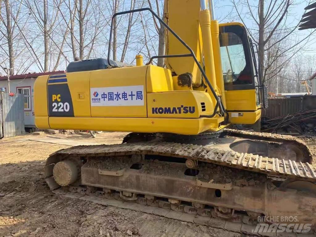 Komatsu pc220-8 Pásová rýpadla