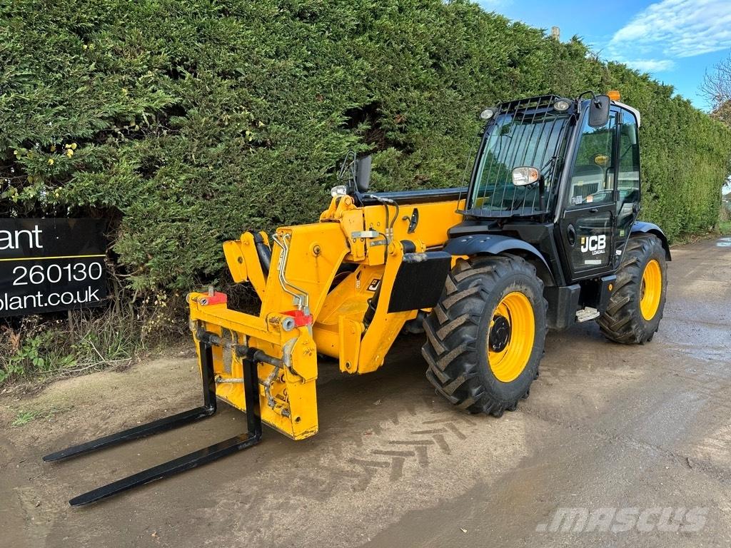 JCB 533-105 Teleskopické manipulátory
