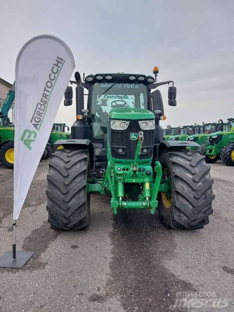 John Deere 6230 Traktory