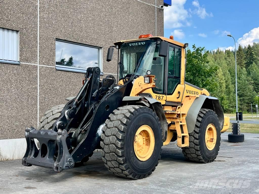 Volvo L 120 F Kolové nakladače