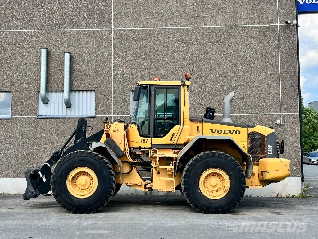 Volvo L 120 F Kolové nakladače
