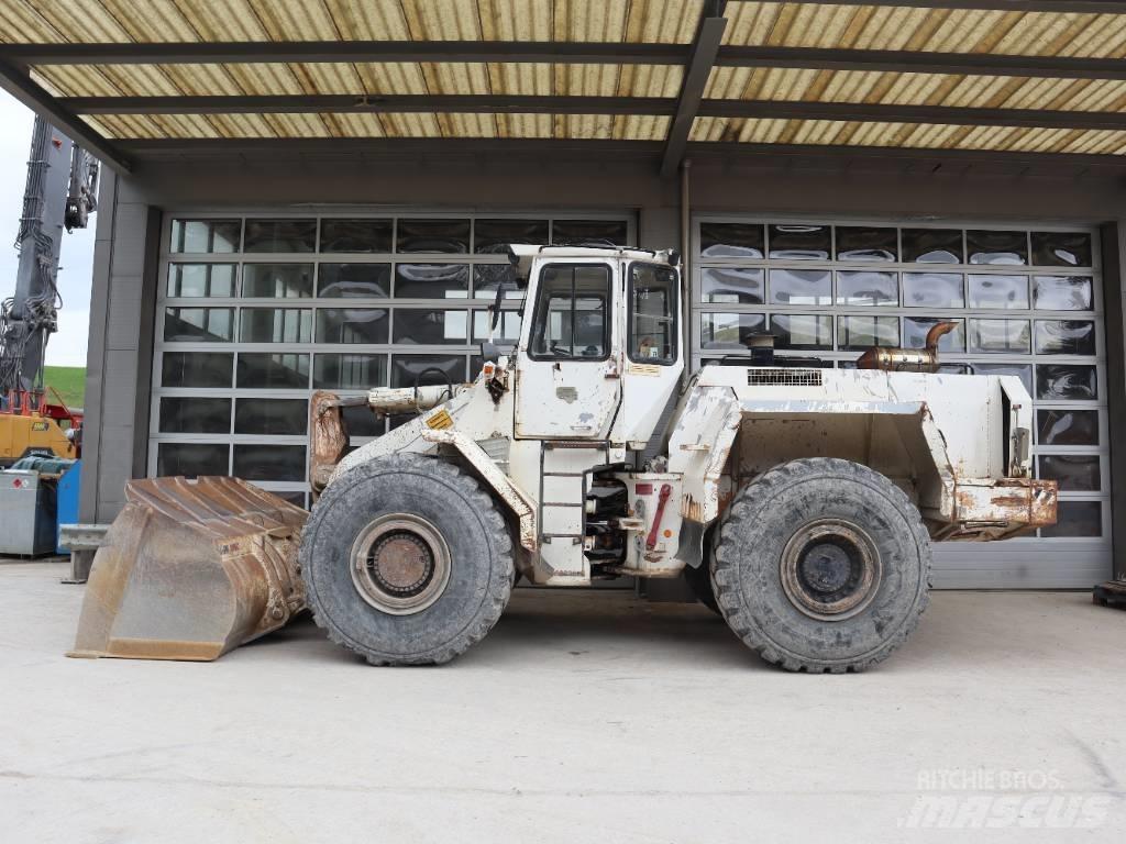 Liebherr L 551 Kolové nakladače