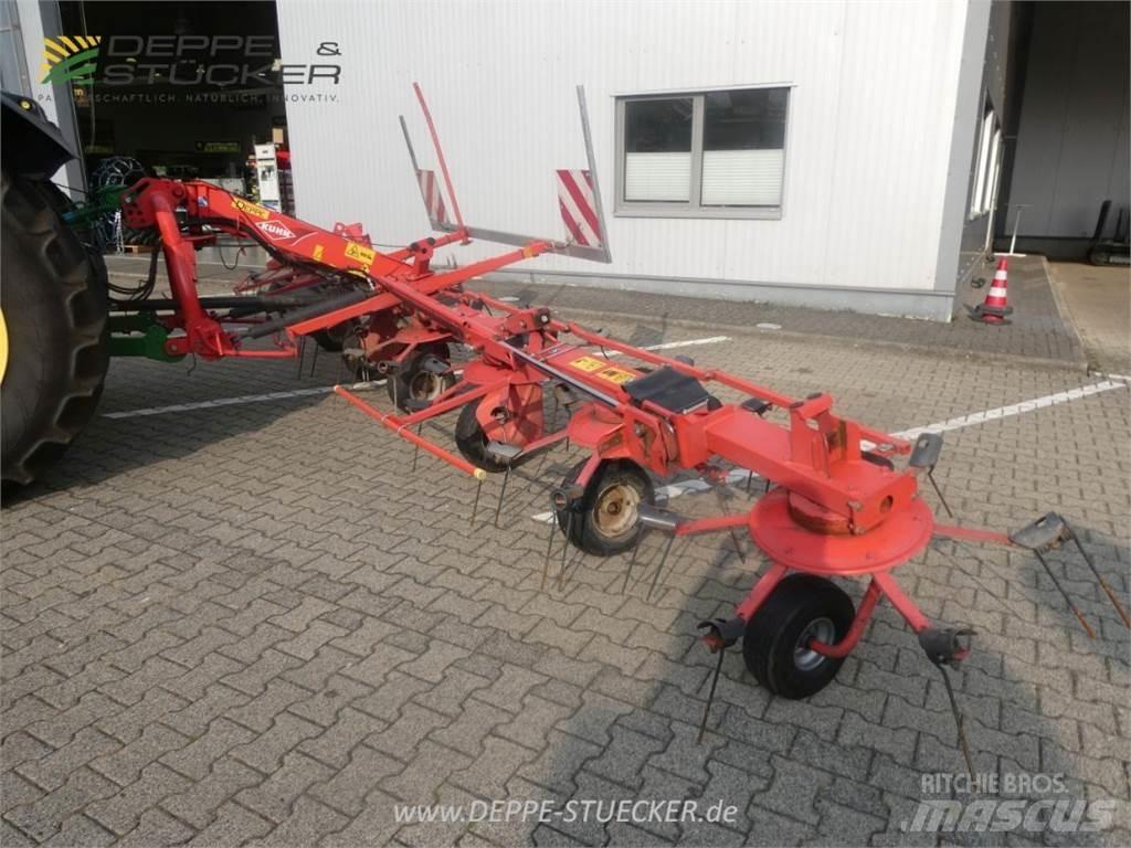 Kuhn GF 8702 Obraceče a shrabovače sena