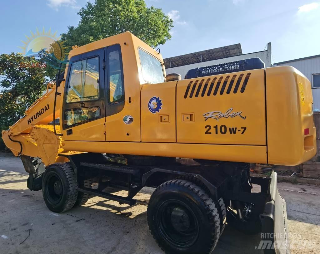 Hyundai R210W-7 Kolová rýpadla