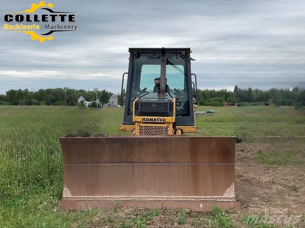 Komatsu D 39 EX-21 A Pásové dozery