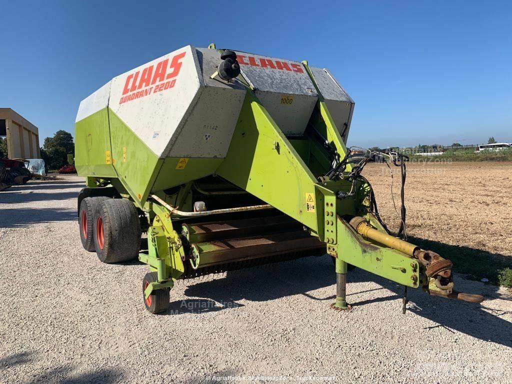 CLAAS Quadrant 2200 Lis na hranaté balíky