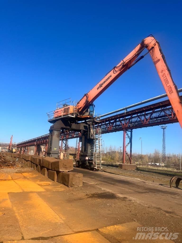Sennebogen 840 E Stroje pro manipulaci s odpadem