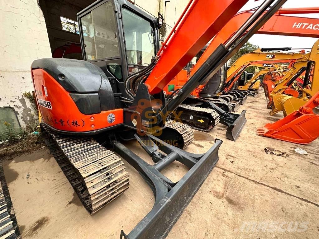 Hitachi ZX 68USR-5A Mini rýpadla < 7t
